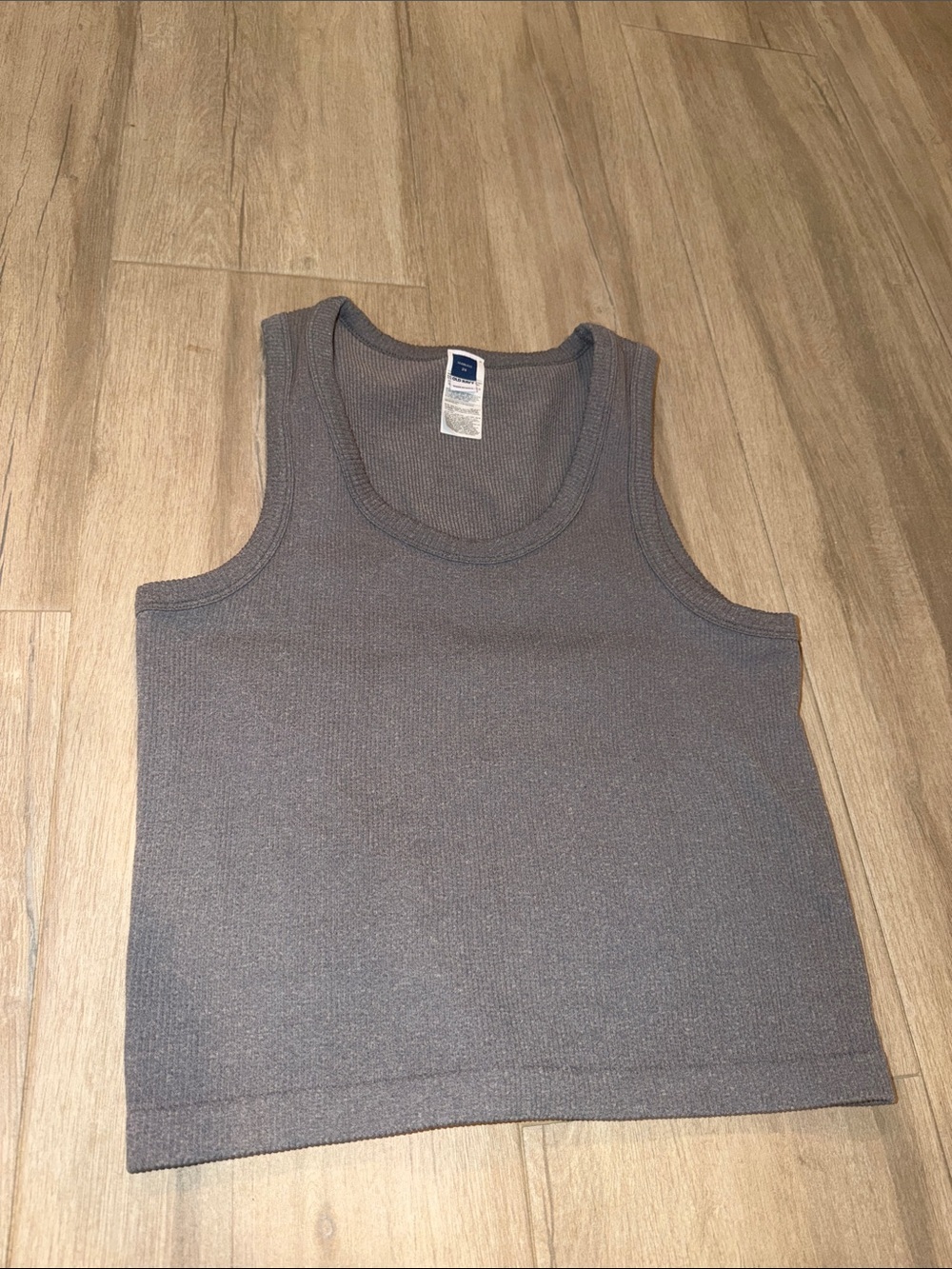 Old Navy Gray Ribbed Tank Top - Picture 1 of 3